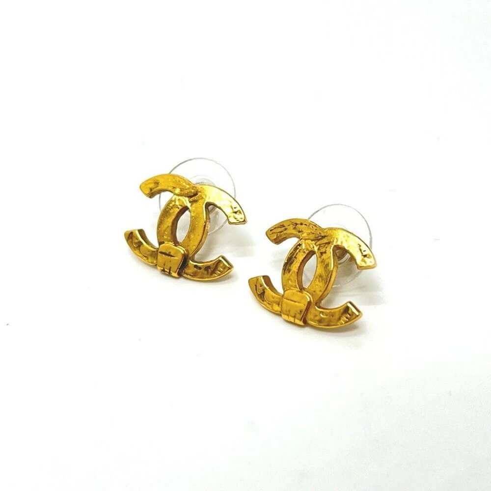 CHANEL A21124 03P CC Mark Accessories Pierce Metal Gold - Picture 1 of 5